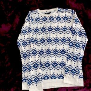 21 Men Medium size long sleeve  thin sweatshirt